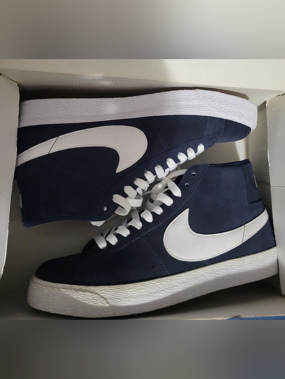 Nike SB Blazer Mid Obsidian White Size 9 RARE